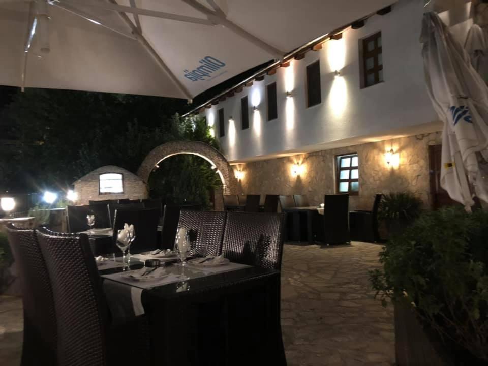 Hotel-Restaurant Kriva Cuprija Mostar Eksteriør billede